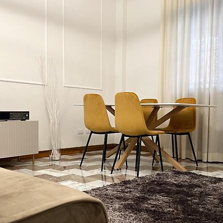 Gelsi Apartment - Roma Metro C Exteriör bild